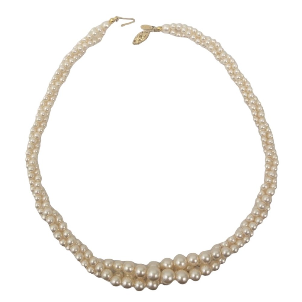Vintage 90s Napier Graduated Twisted Faux Pearl Necklace Ivory Beaded Collar D10